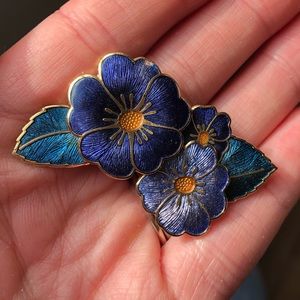 Vintage Flower Pin/Brooch